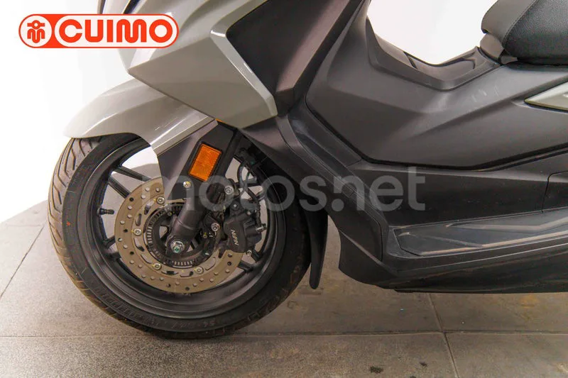 Honda Forza 350 - Vista 25