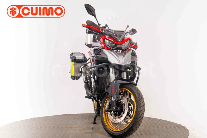 QJ Motor SRT 900 SX - Vista 14