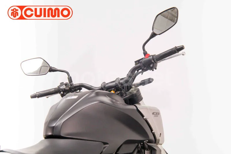 Honda CB125R - Vista 18