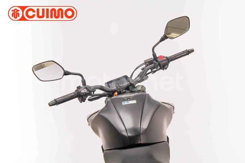 Honda CB125R - Vista 20
