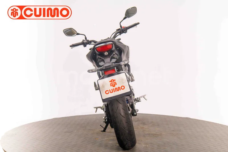 Honda CB125R - Vista 5