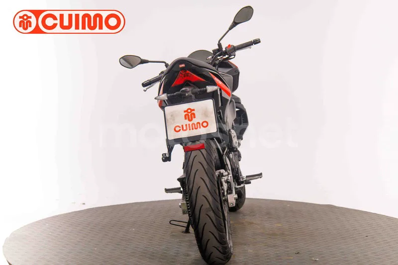 Aprilia Tuono 125 - Vista 5
