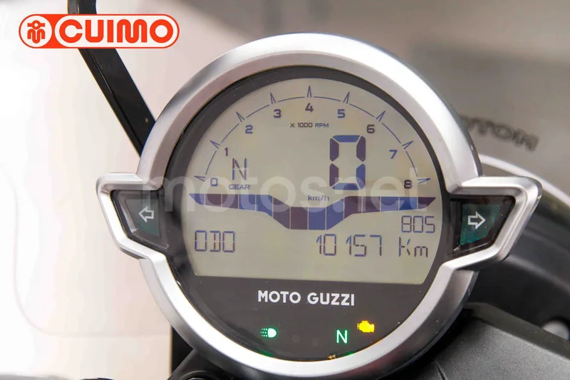 Moto Guzzi V7 - Vista 28