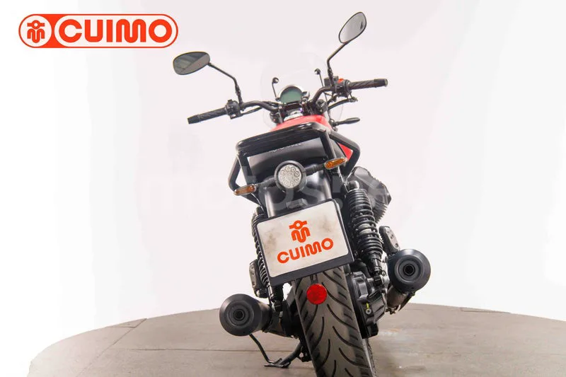 Moto Guzzi V7 - Vista 5