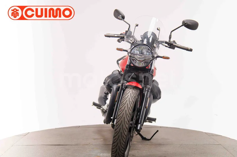 Moto Guzzi V7 - Vista 10
