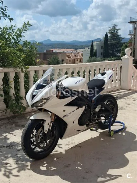 Triumph Daytona 675 8000 € 2013 Valencia - 1