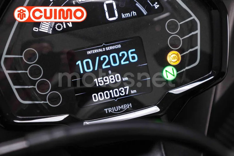 Triumph Daytona 660 - Vista 23
