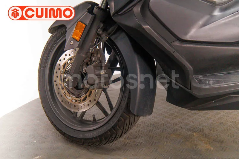 Honda Forza 125 - Vista 24