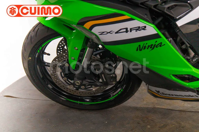 Kawasaki Ninja ZX-4RR - Vista 26