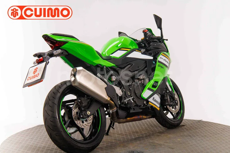 Kawasaki Ninja ZX-4RR - Vista 4
