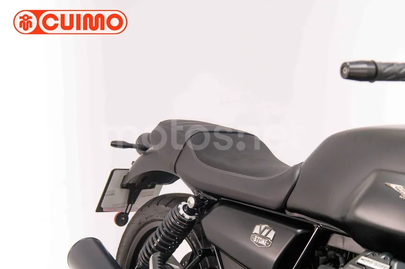 Moto Guzzi V7 - Vista 24