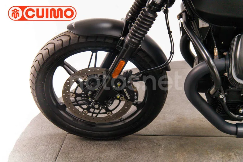 Moto Guzzi V7 - Vista 46