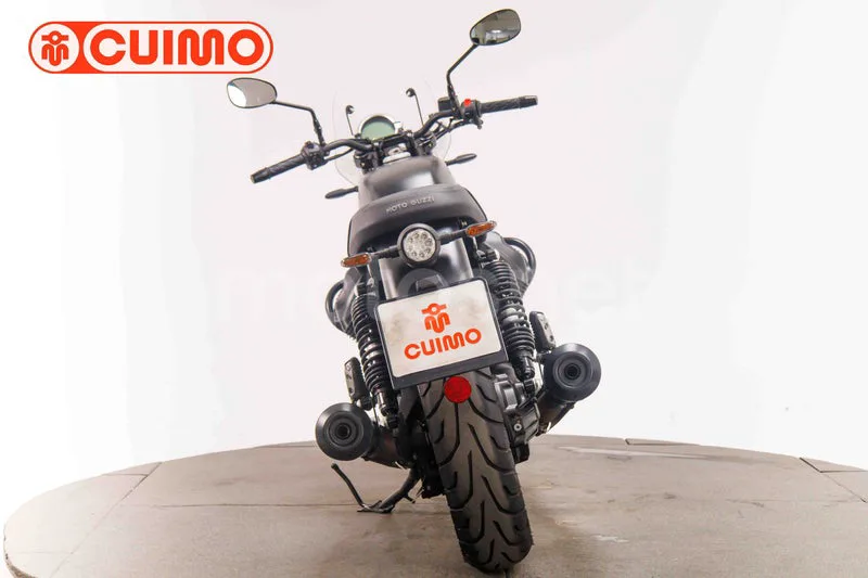 Moto Guzzi V7 - Vista 10
