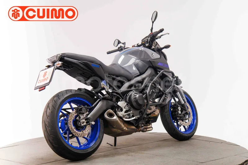 Yamaha MT-09 - Vista 4