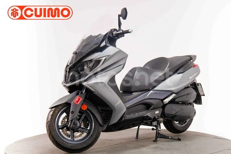 Kymco Super Dink 350 - Vista 9