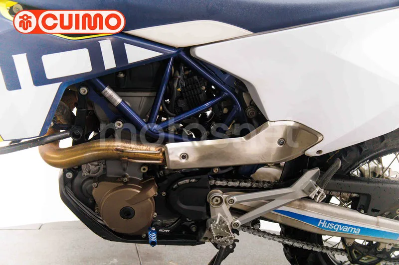 Husqvarna 701 Enduro - Vista 24