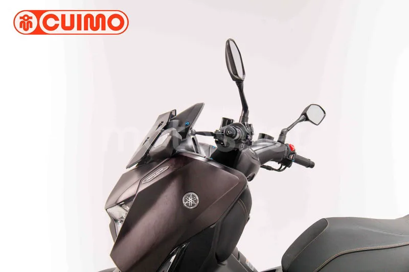 Yamaha XMAX 300 - Vista 21