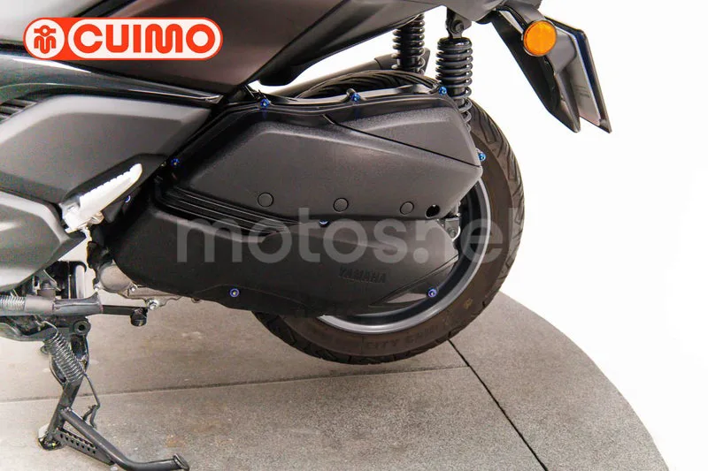 Yamaha XMAX 300 - Vista 23