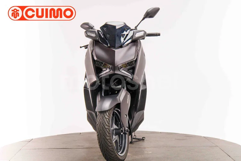 Yamaha XMAX 300 - Vista 10