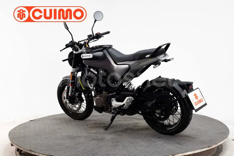 Husqvarna Svartpilen 125 - Vista 11