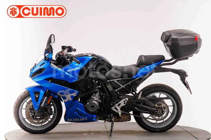 Suzuki GSX-8R - Vista 8