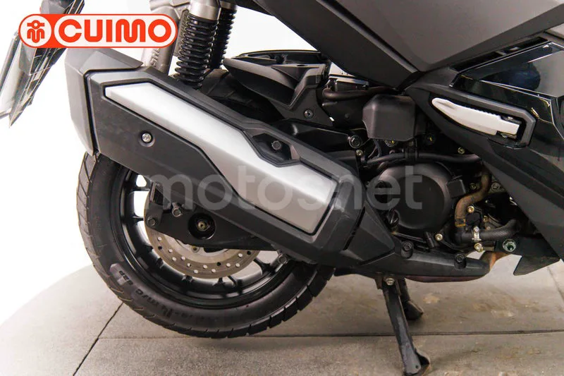 Honda ADV350 - Vista 14