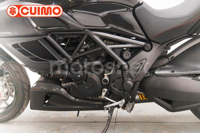 Ducati Diavel - Vista 19