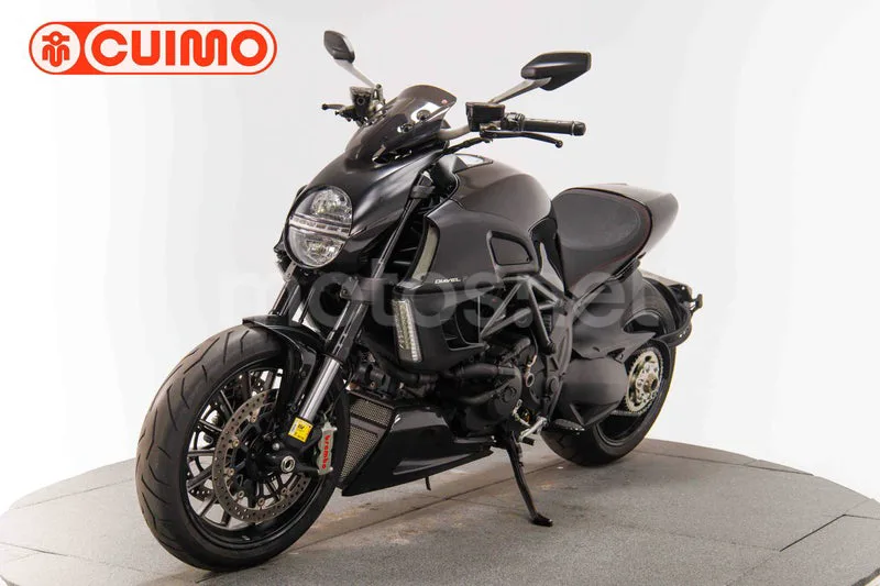 Ducati Diavel - Vista 9