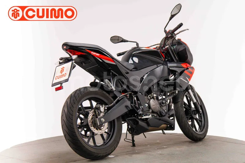 Aprilia Tuono 125 - Vista 4