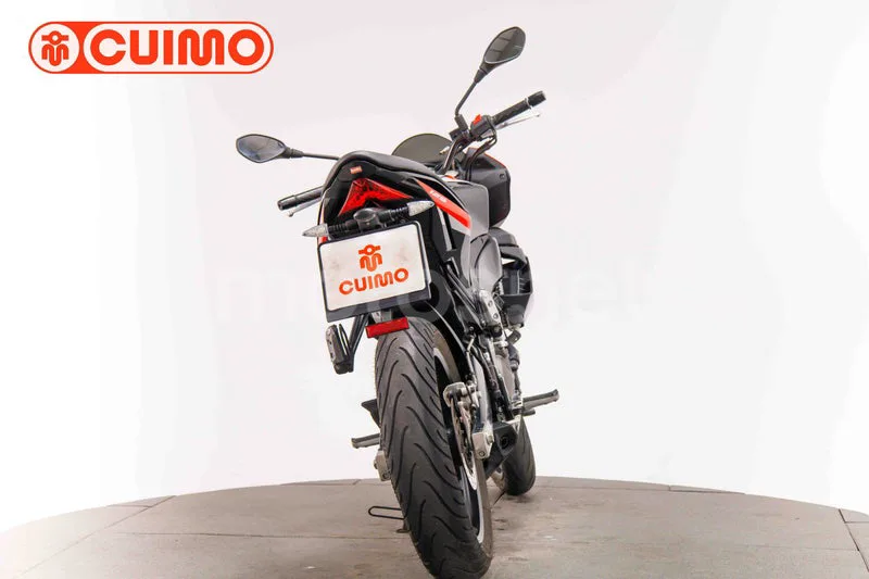 Aprilia Tuono 125 - Vista 5
