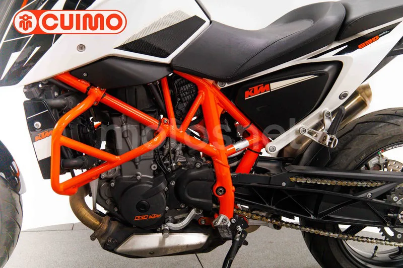 KTM 690 Duke - Vista 32