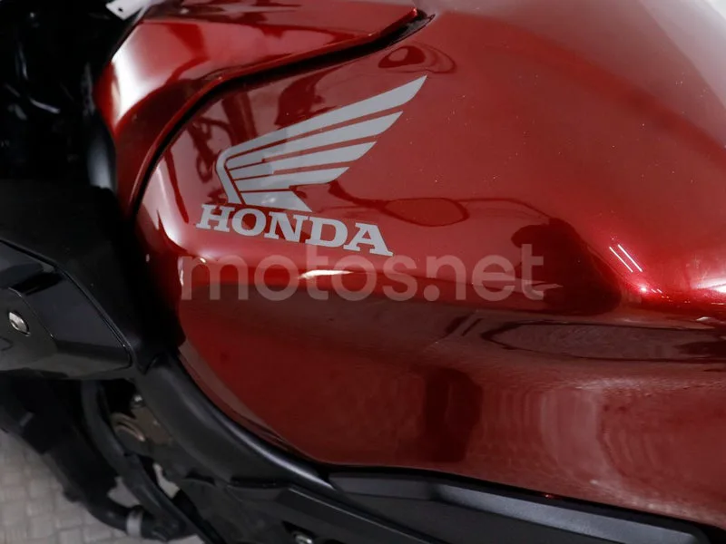 Honda CB650R - Vista 14
