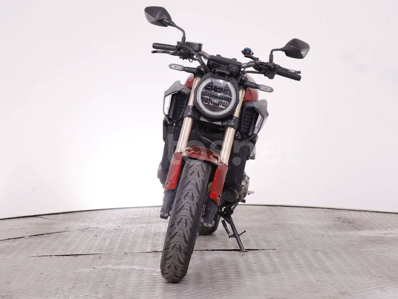 Honda CB650R - Vista 3