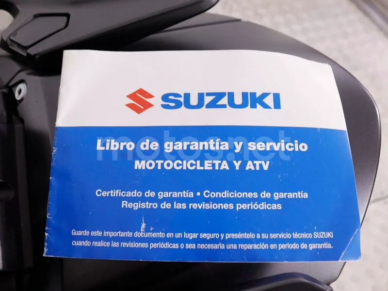 Suzuki Burgman 400 - Vista 19