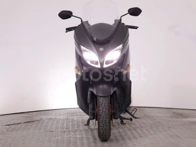 Suzuki Burgman 400 - Vista 3