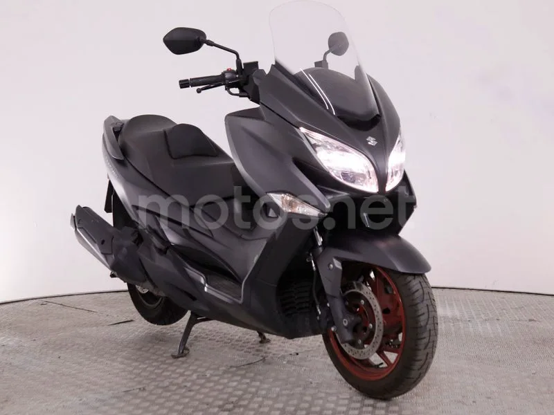 Suzuki Burgman 400 - Vista 4
