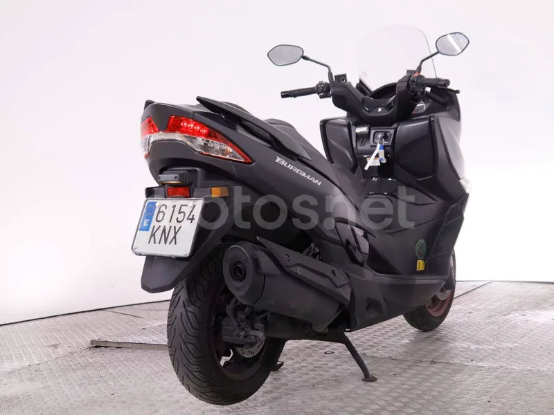 Suzuki Burgman 400 - Vista 5