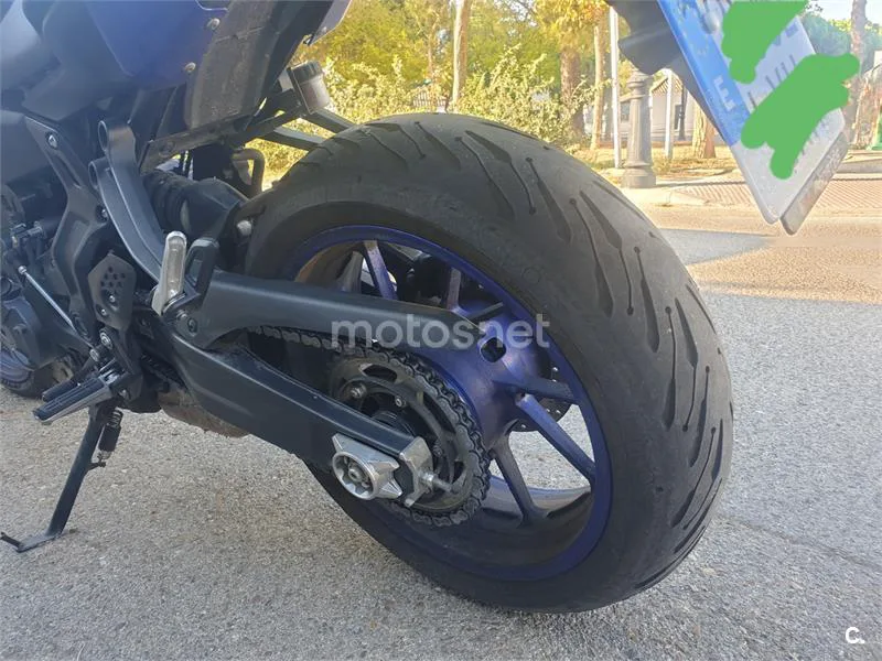 Yamaha MT-07 - Vista 6