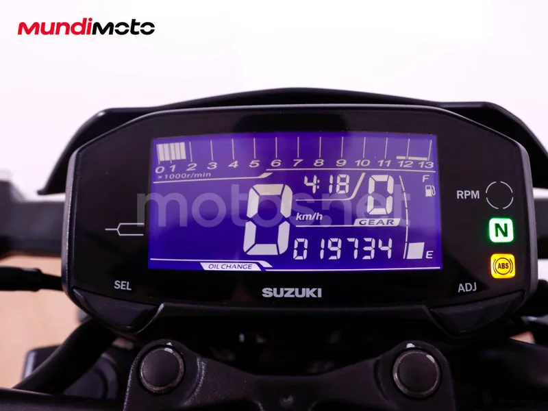 Suzuki GSX-S125 - Vista 12