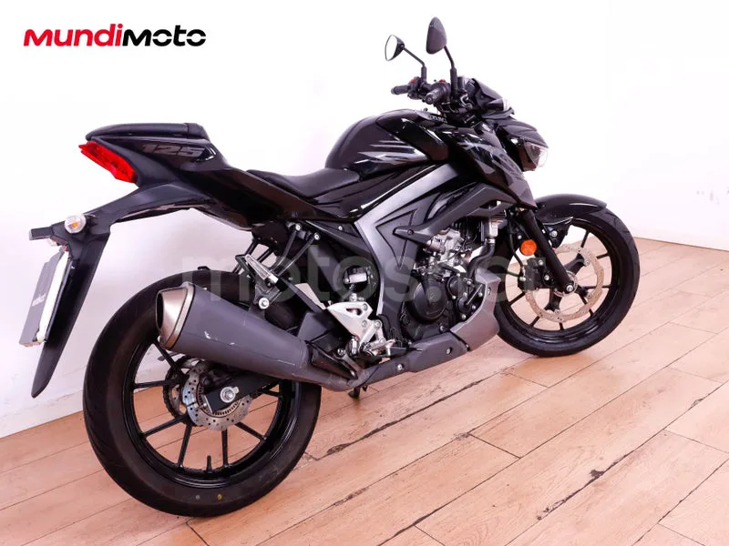 Suzuki GSX-S125 - Vista 3