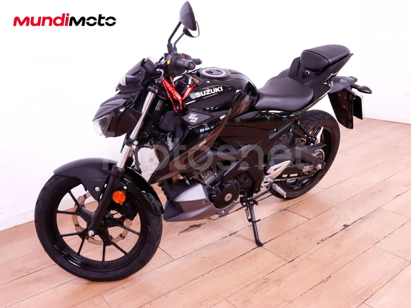 Suzuki GSX-S125 - Vista 7