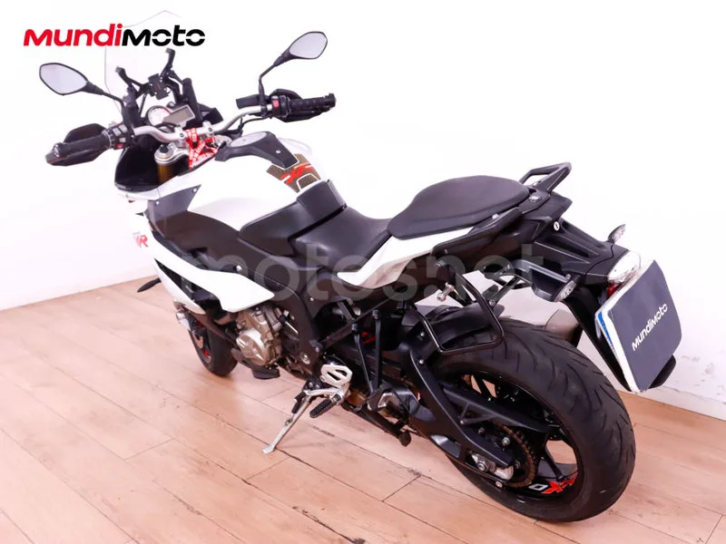 BMW S 1000 XR - Vista 8
