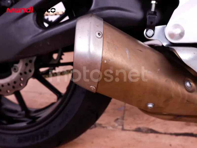 Yamaha MT-07 - Vista 14