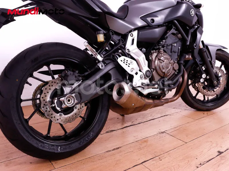 Yamaha MT-07 - Vista 4