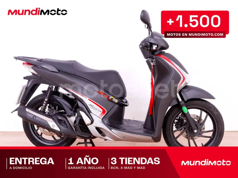 Honda SH125i 2799 € 2016 Barcelona - 1