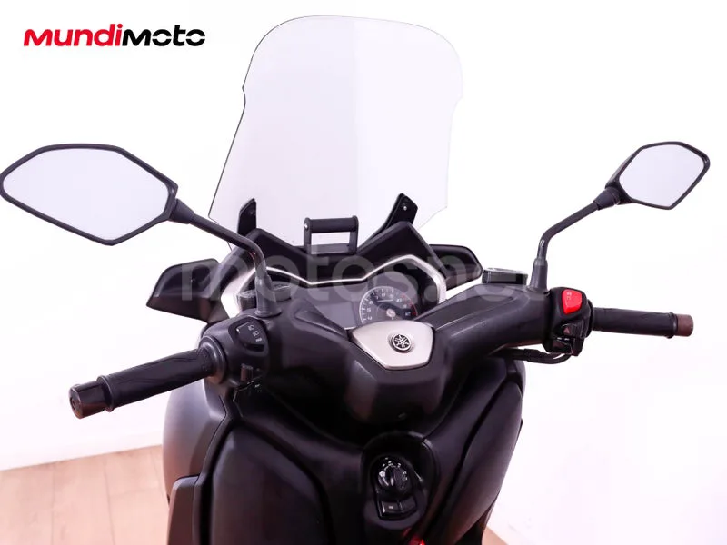 Yamaha XMAX 125 - Vista 11