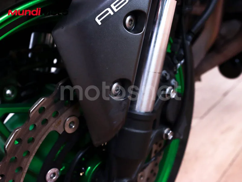 Kawasaki Z900 - Vista 50