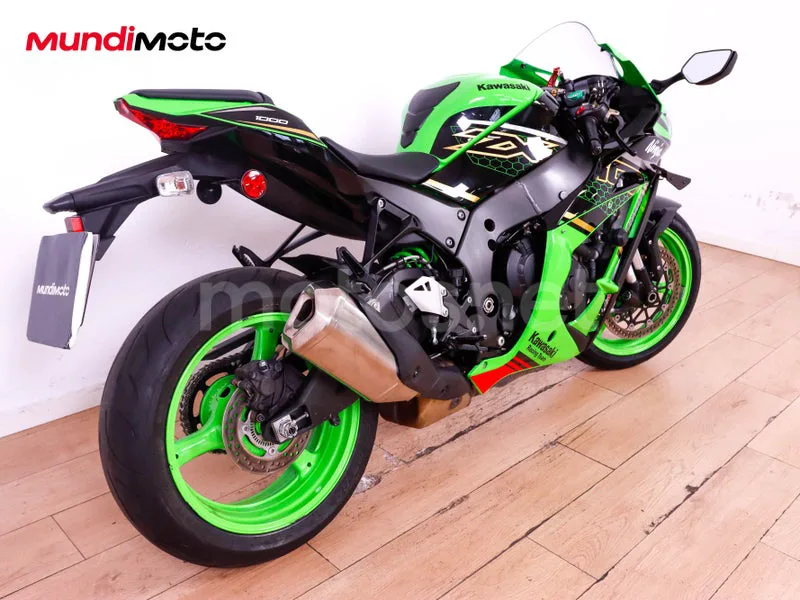Kawasaki Ninja ZX-10R - Vista 3