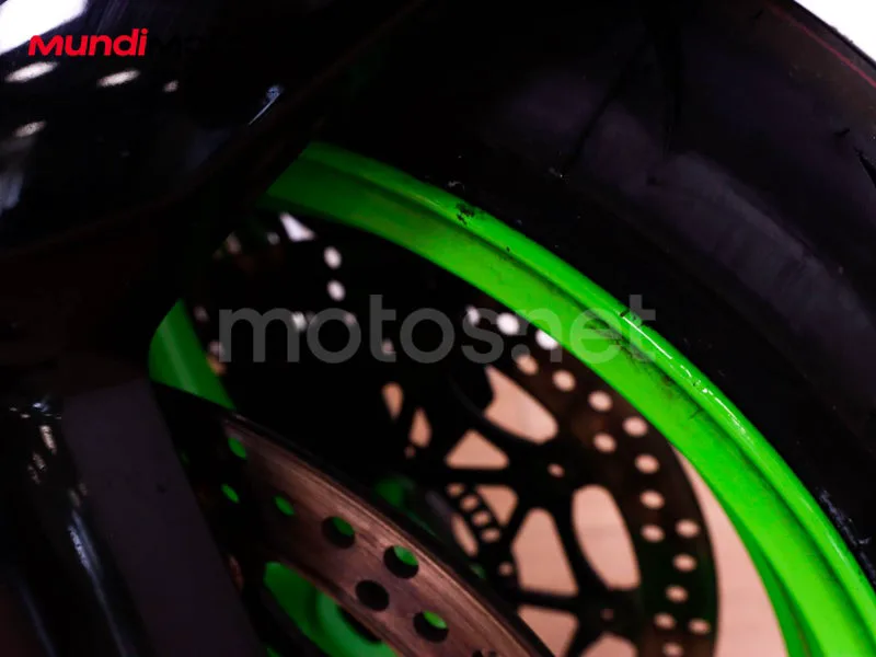 Kawasaki Ninja ZX-10R - Vista 24