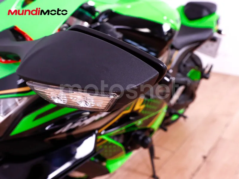 Kawasaki Ninja ZX-10R - Vista 32